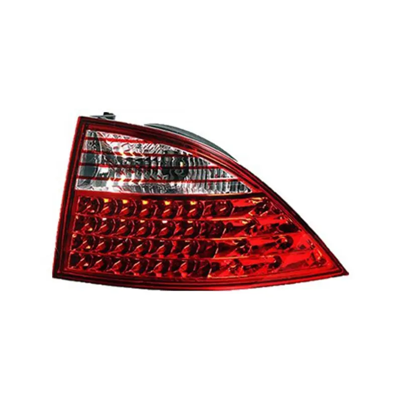 MODERN-37 چراغ خطر عقب روی بدنه سمند سورن (بدون لامپ) برند مدرن - Image 1